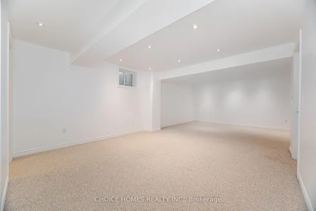 房产图片 39 - 319 麦克杜格尔交汇处