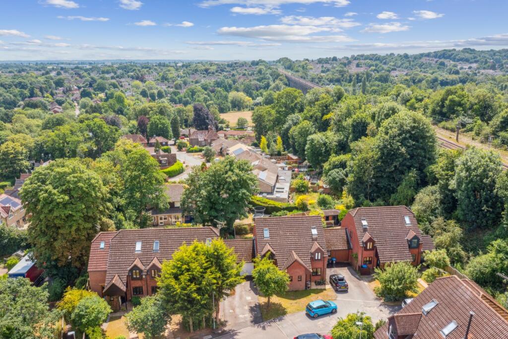 Additional image 21 of Honeymead, Welwyn, Hertfordshire, AL6 0EG