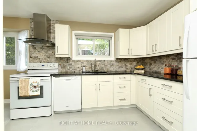 Additional image 14 of 2 Snapdragon Dr