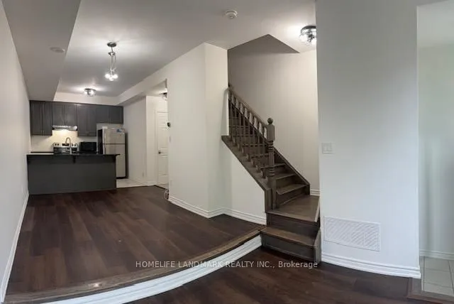 Additional image 28 of 15 Heron Park Pl Unit 14