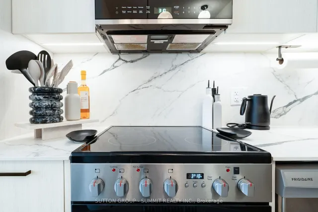 Additional image 12 of 861 Sheppard Ave Unit 18