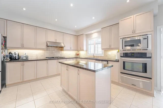 Additional image 11 of 12 Valleyridge Cres