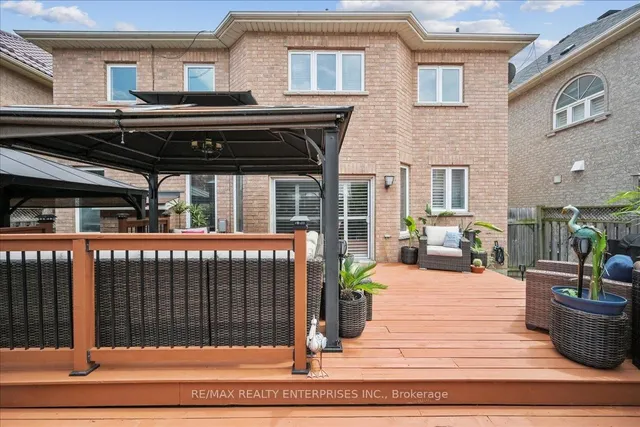 Additional image 39 of 1027 LAIDLAW Dr