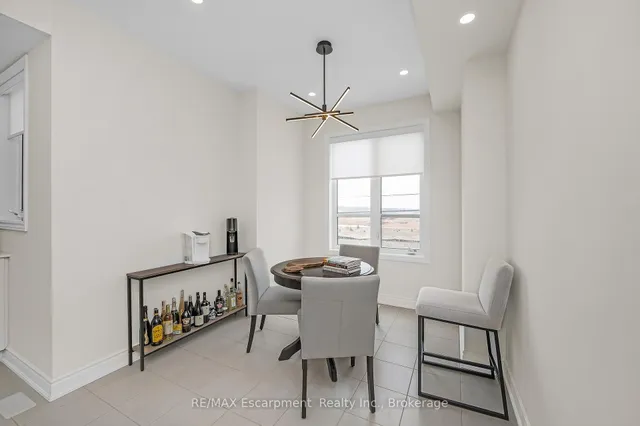 Additional image 7 of 3401 Sixth Line