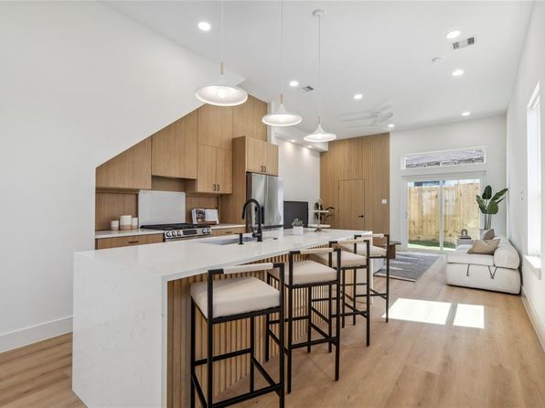 612 Hughes St #A, Houston, TX 77023