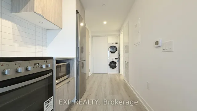 Additional image 19 of 395 Bloor St Unit 3306