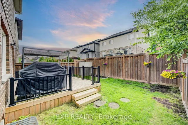 Additional image 38 of 403 Moorlands Cres