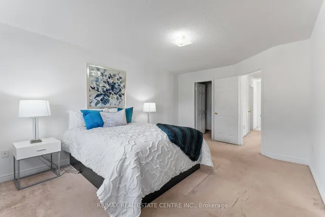 Additional image 24 of 27 Percy Gate