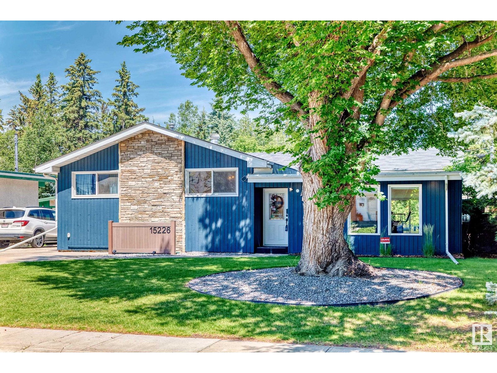 15226 81 AV NW|Edmonton, Alberta T5R3P1