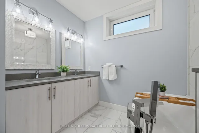 Additional image 34 of 24 Sylvia St