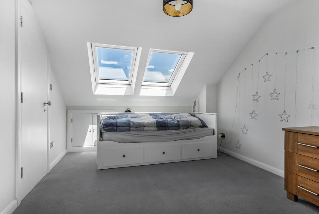 Additional image 11 of Kingshill Avenue, St. Albans, Hertfordshire, AL4