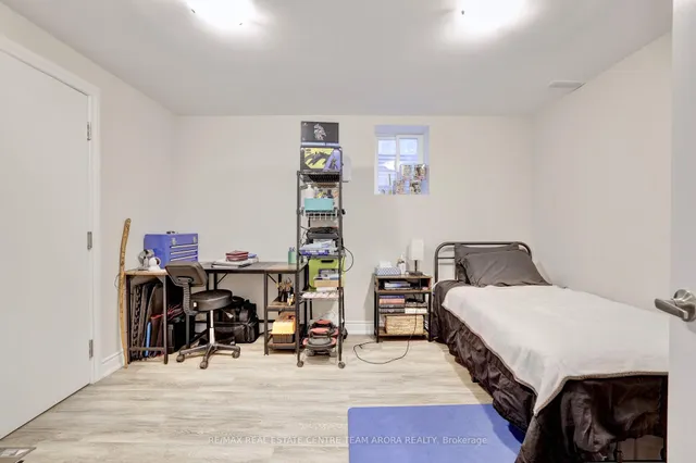 Additional image 44 of 329 Brisdale Dr