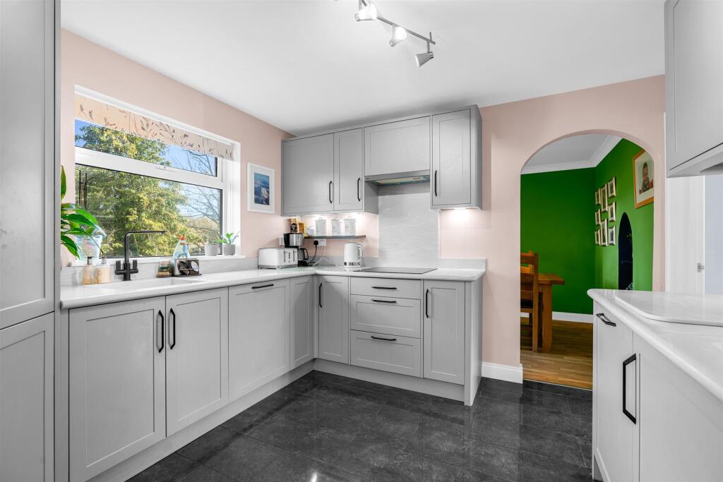 Additional image 5 of Elmoor Close, Welwyn