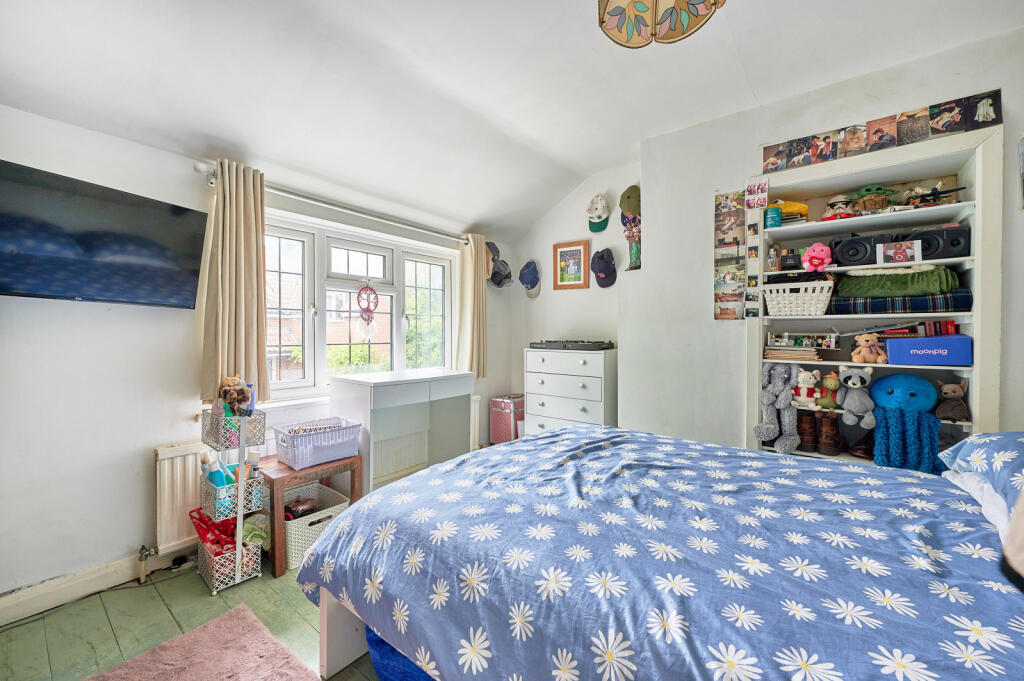 Additional image 12 of The Hill, Wheathampstead, St. Albans, Hertfordshire, AL4