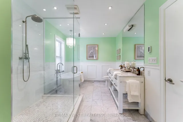 Additional image 20 of 52 Woodycrest Ave