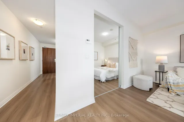 Additional image 7 of 8 mercer St