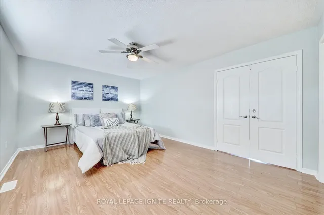 Additional image 13 of 14 Nostalgia Crt