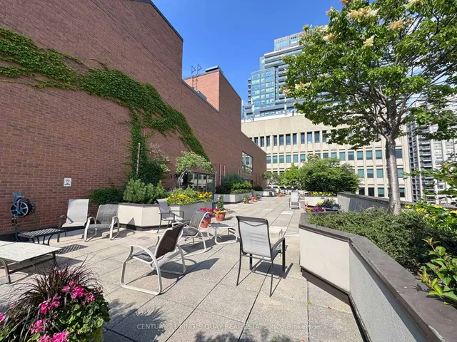 房产图片 38 - 多伦多韦尔斯利街62号1801单元