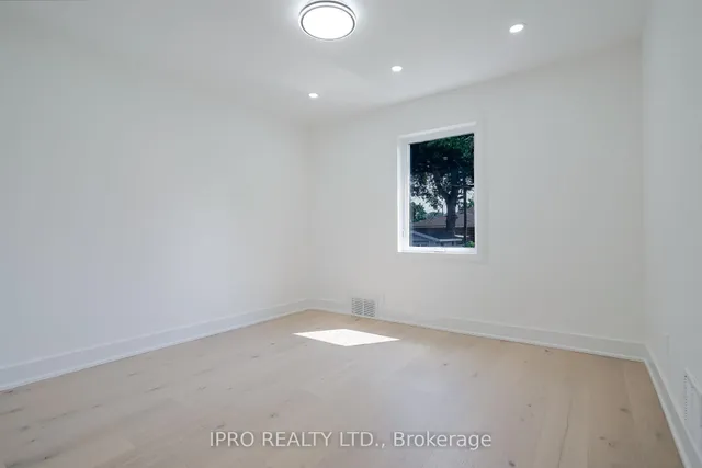 Additional image 20 of 1355 Pharmacy Ave