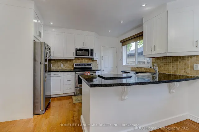 Additional image 10 of 38 Moorecroft Cres