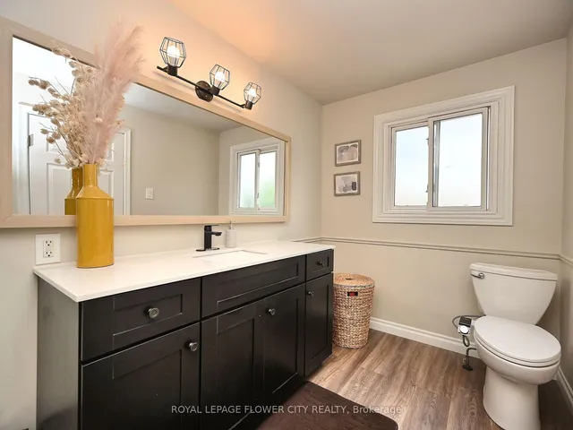 Additional image 35 of 2 Aintree Cres