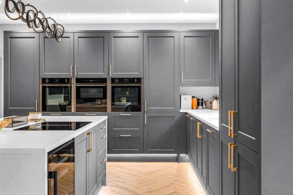 Additional image 6 of Canonsfield Road, Welwyn