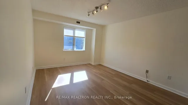 Additional image 34 of 70 Elmsthorpe Ave Unit 103