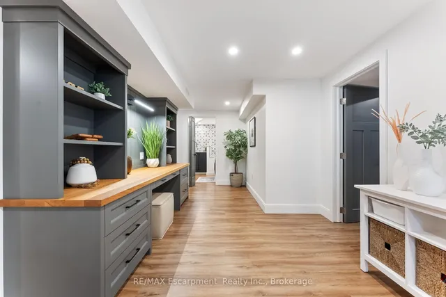 Additional image 30 of 671 Peele Blvd