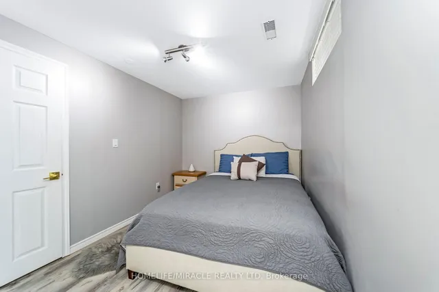 Additional image 42 of 19 Cotton Grass St