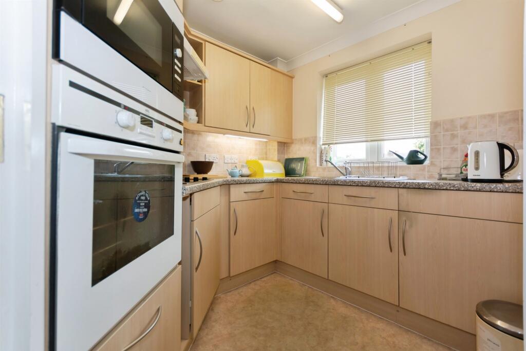 Additional image 8 of Stratford Road, Hall Green, BIRMINGHAM