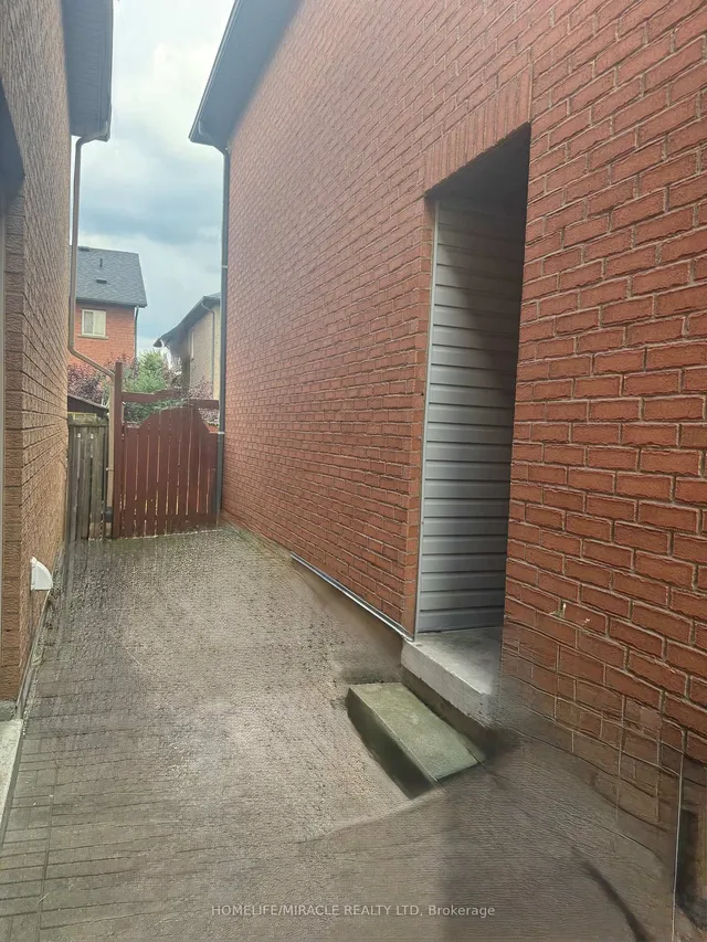 Additional image 10 of 65 Fairhill Ave