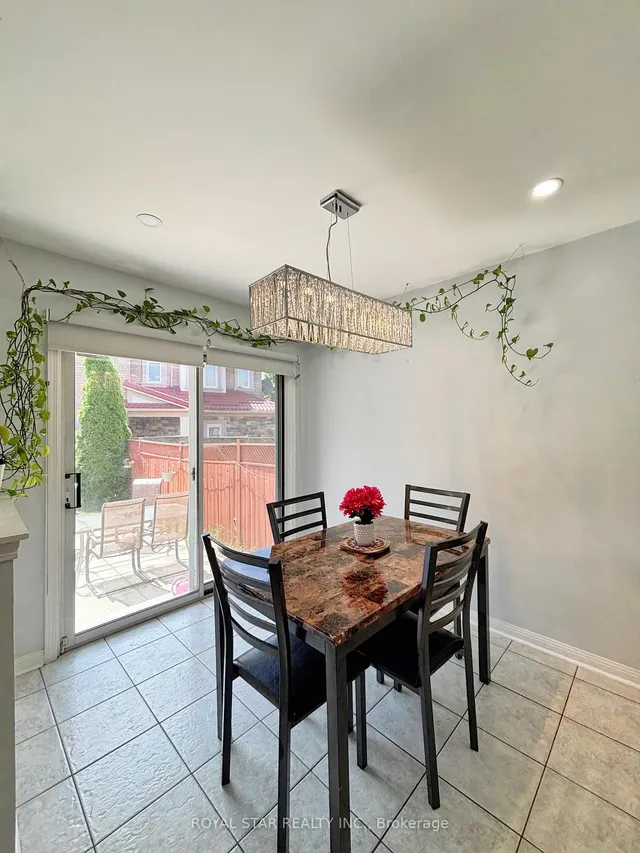 房产图片 9 - 10 Narrow Valley Cres