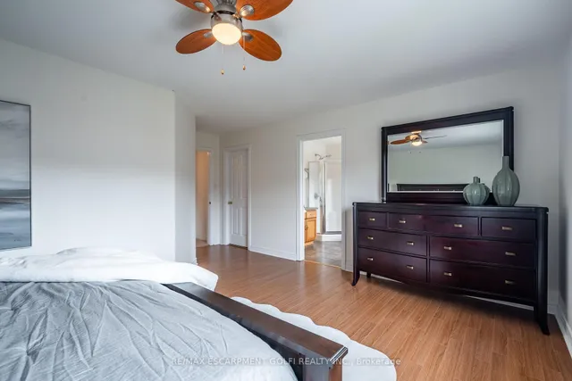 Additional image 24 of 200 SIRENTE Dr