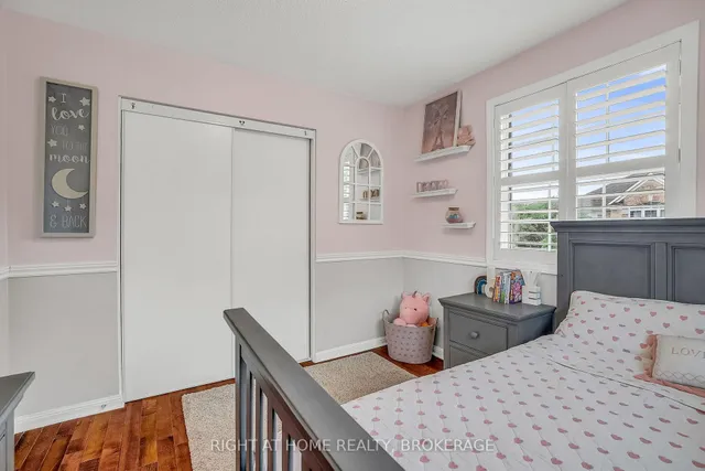 Additional image 35 of 928 Lancaster Blvd