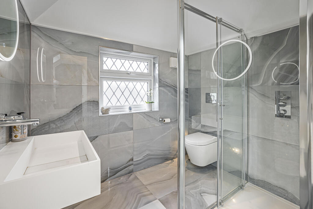 Additional image 32 of Watling Street, St Albans, AL1