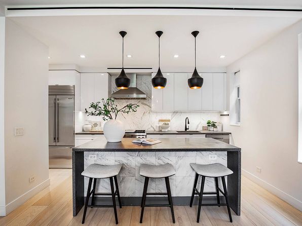 250 W 82nd St APT 51, New York, NY 10024