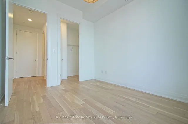 Additional image 9 of 75 Canterbury Pl Unit Ph207