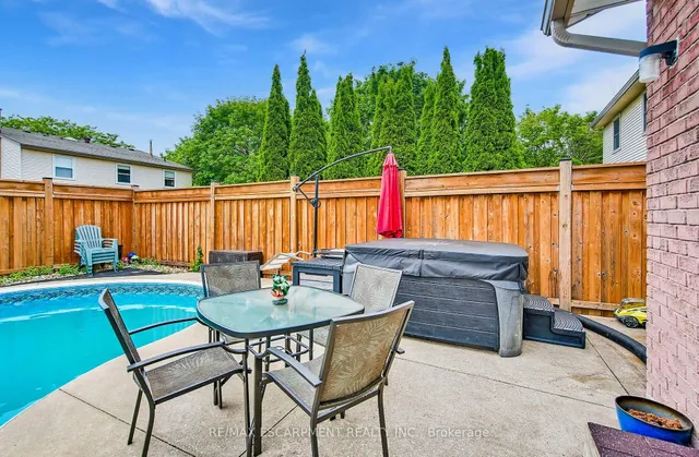 Additional image 42 of 27 Dalton Cres