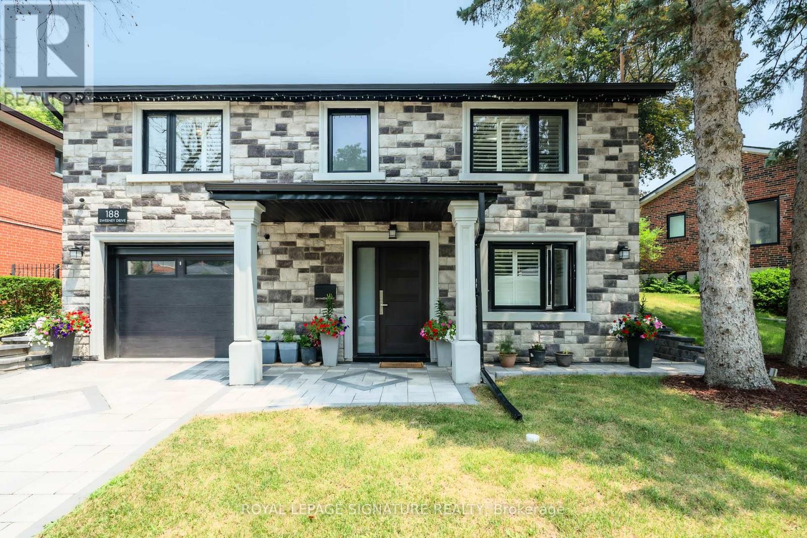 188 SWEENEY DRIVE|Toronto (Victoria Village), Ontario M4A1V4