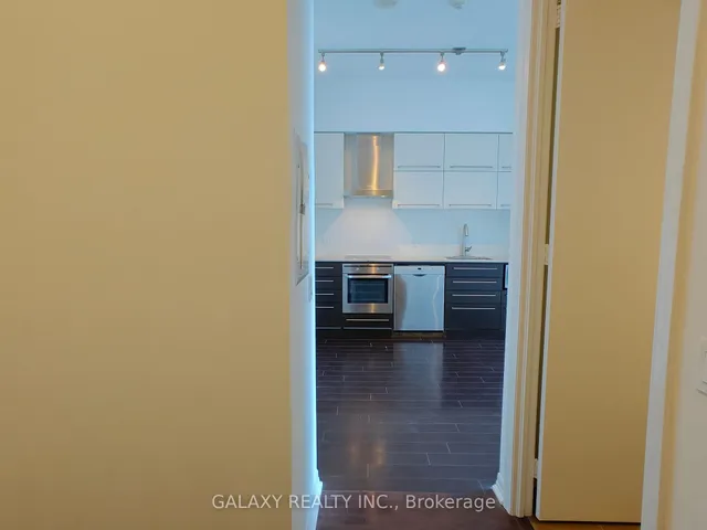 Additional image 13 of 770 Bay St Unit PH205