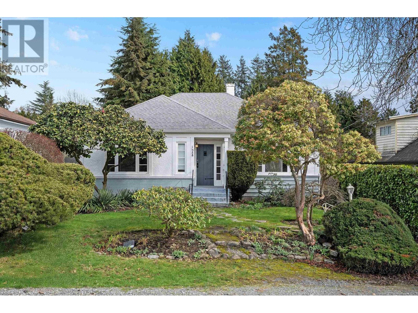 1428 20TH STREET|West Vancouver, British Columbia V7V3Z7