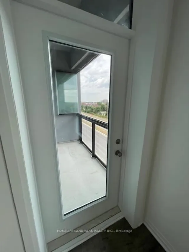 Additional image 18 of 95 Dundas St Unit 411