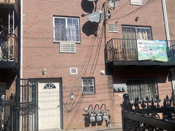835 E 221st Street, Bronx, NY 10467