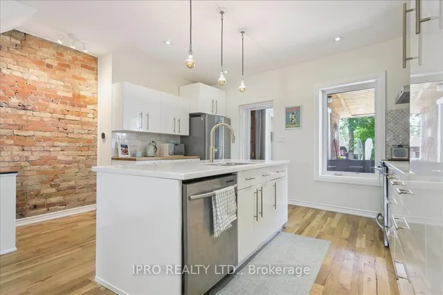 Additional image 17 of 2043 Davenport Rd