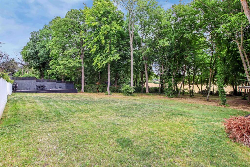 Additional image 36 of Firs Walk, Tewin