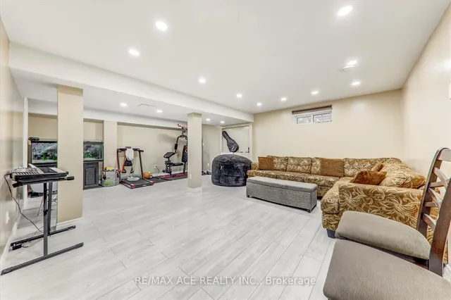 Additional image 29 of 82 St. Andrews Dr