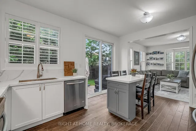 Additional image 20 of 928 Lancaster Blvd