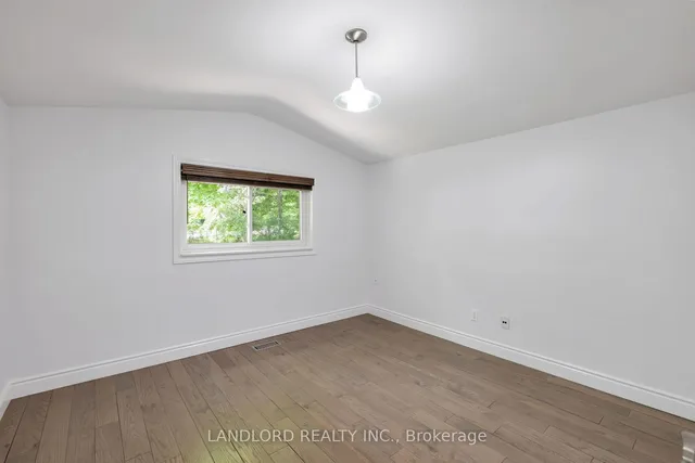 Additional image 47 of 34 Lyncroft Dr