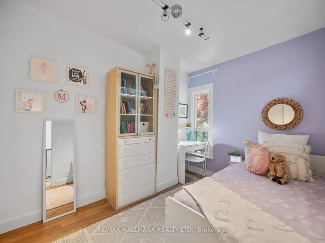 Additional image 18 of 69 De Grassi St