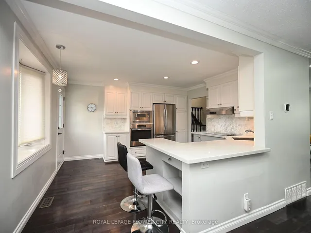 Additional image 19 of 2 Aintree Cres